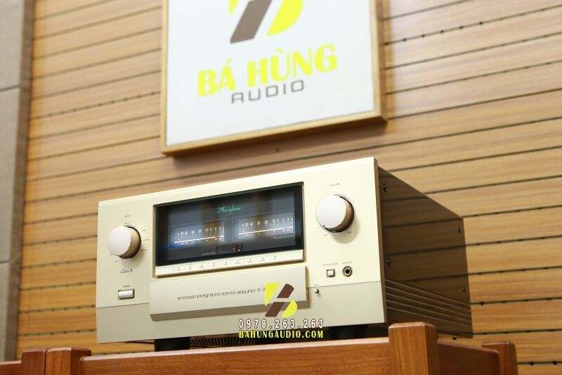 Amply Accuphase E800