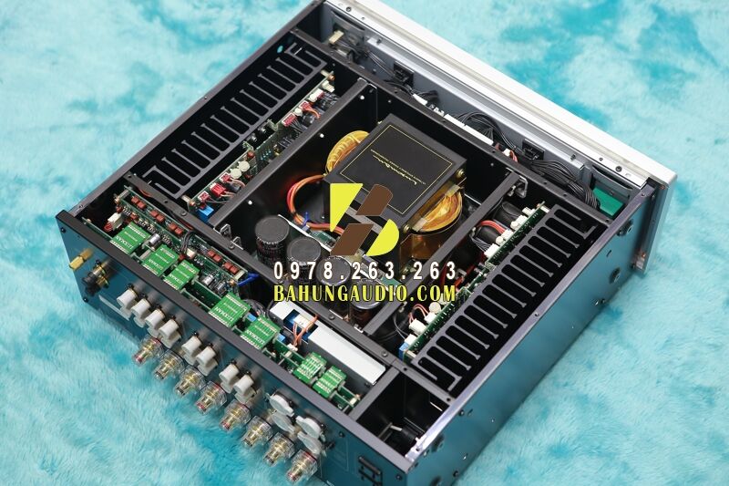 Amply Luxman L507UX Hàng demo như mới