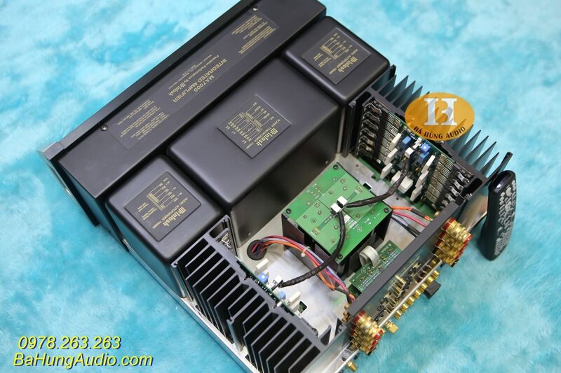 Amply MCIntosh MA7000 Hàng đẹp như mới